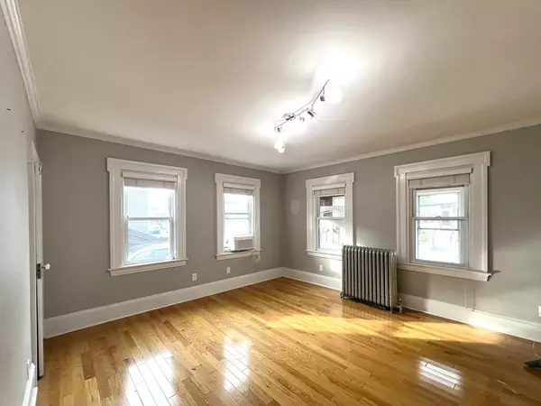 Stoneham, MA 02180,79 Franklin Street #1