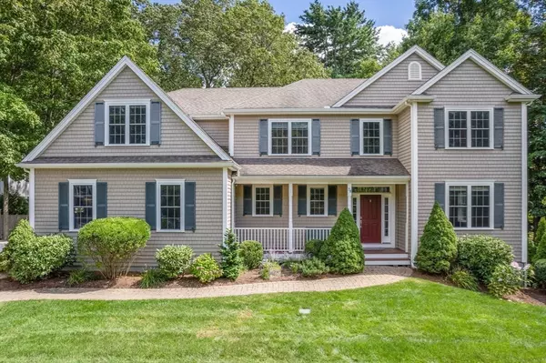 78 Hunnewell St, Wellesley, MA 02481