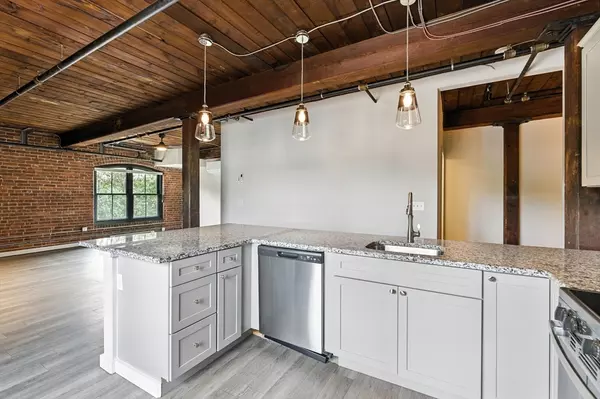 Clinton, MA 01510,55 Sterling St #306