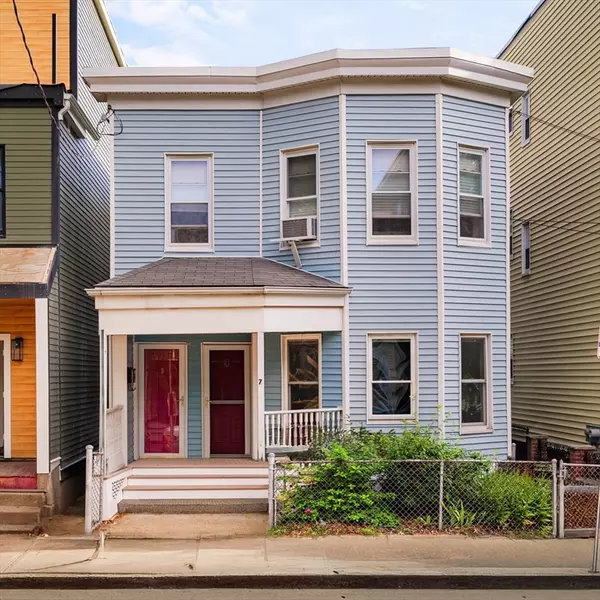 7 Palermo Street #7, Cambridge, MA 02141