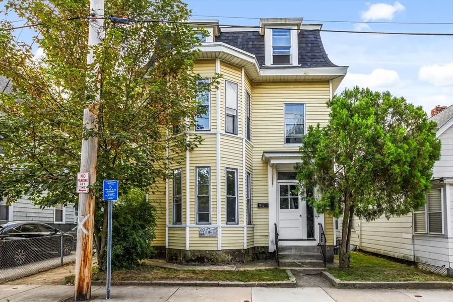 62 W 6th Street, Lowell, MA 01850