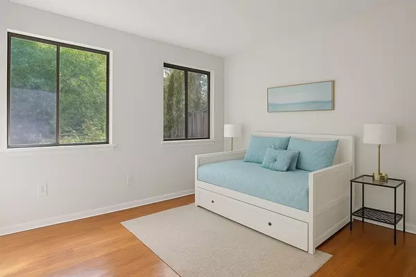 Ashland, MA 01721,63 Trailside Way #63