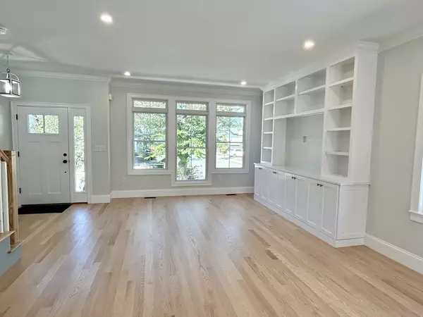 Watertown, MA 02472,50-52 York Avenue #50