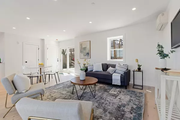 Somerville, MA 02145,654 Mystic Ave #B