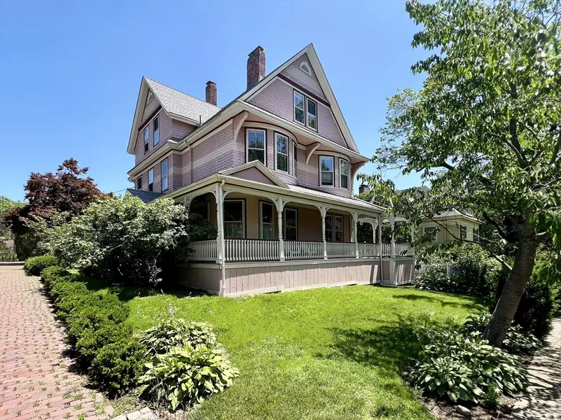 36 Lancaster Street, Cambridge, MA 02140