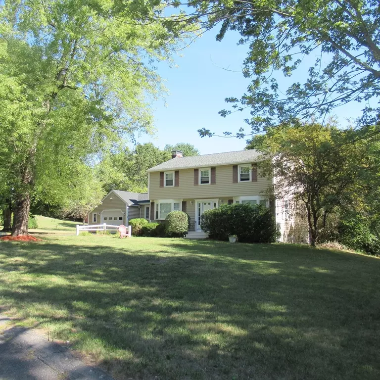 Tyngsborough, MA 01879,7 Axletree Road