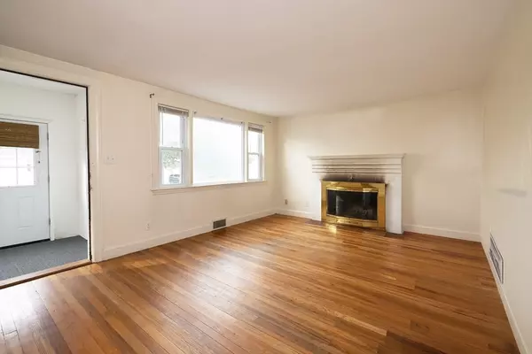 Hull, MA 02045,43 E
