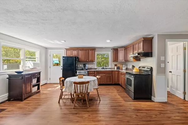Athol, MA 01331,89 Birch St