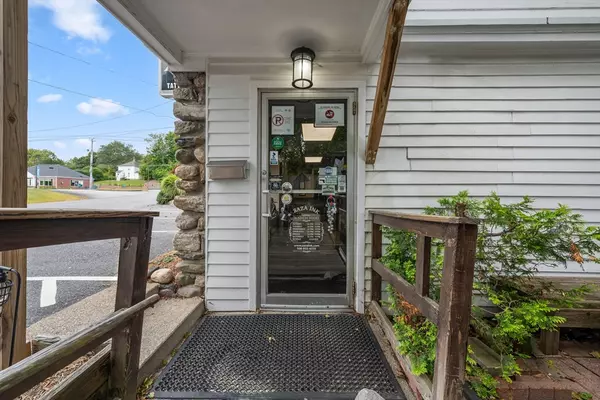 West Boylston, MA 01583,287 W Boylston St
