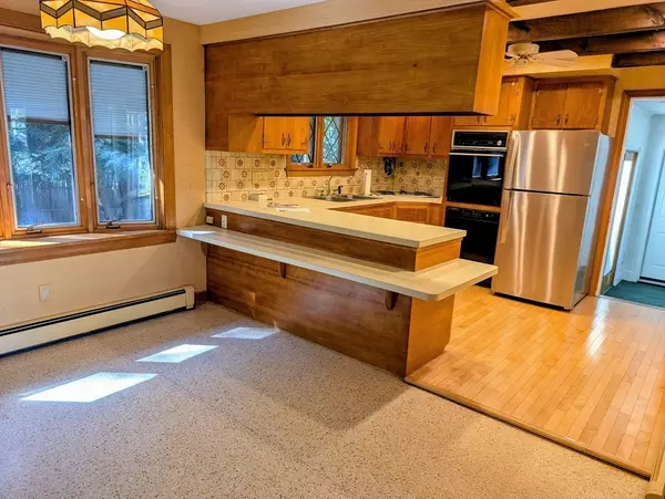 Mansfield, MA 02048,82 Brook St