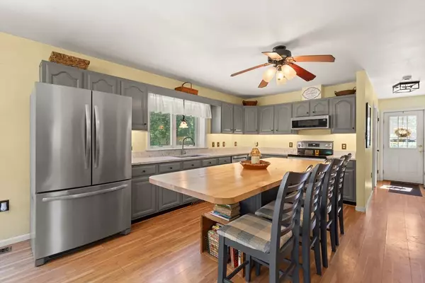 Middleboro, MA 02346,6 Bryant Circle