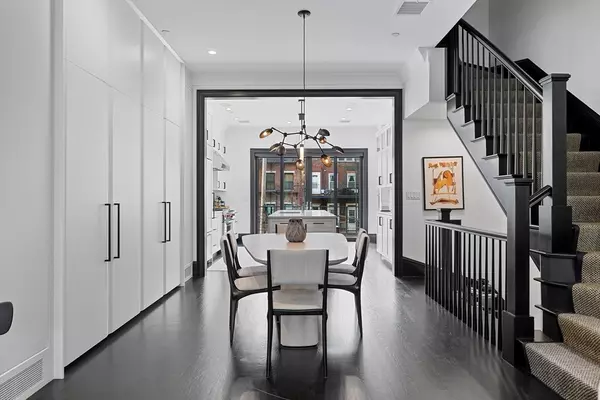 Boston, MA 02118,8 Rutland Sq #2