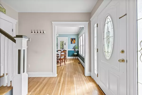 Medford, MA 02155,17 Woburn St