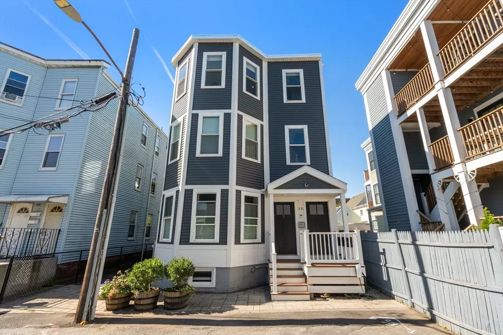Somerville, MA 02145,10 Cross Street Pl #3