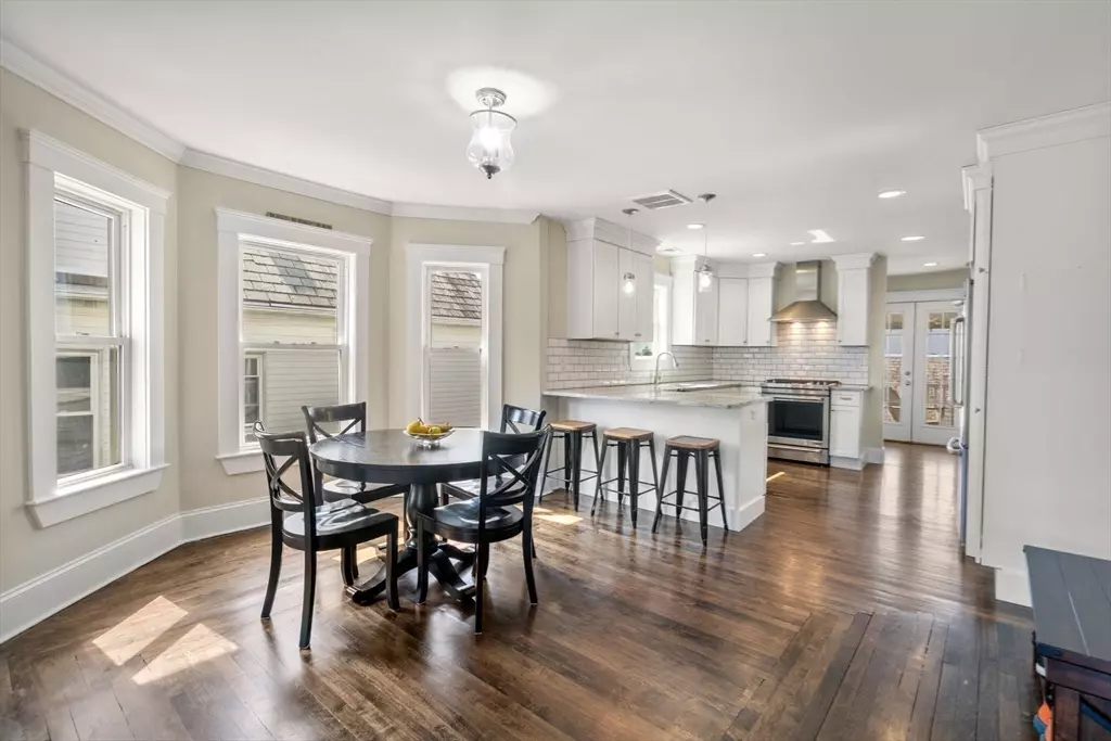 Somerville, MA 02144,20 Electric Ave #2