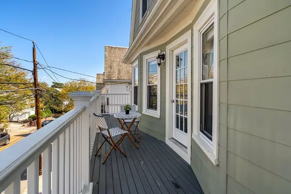 Somerville, MA 02144,20 Electric Ave #2