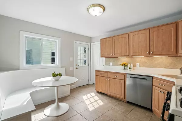 Somerville, MA 02145,59 Marshall St #1