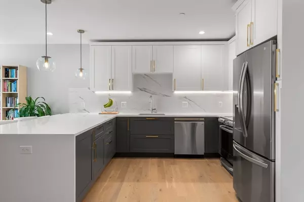 Boston, MA 02135,56 Winship St #302