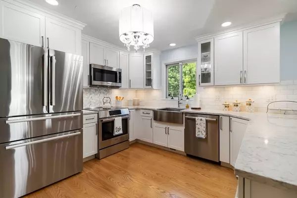 Saugus, MA 01906,49 David Dr