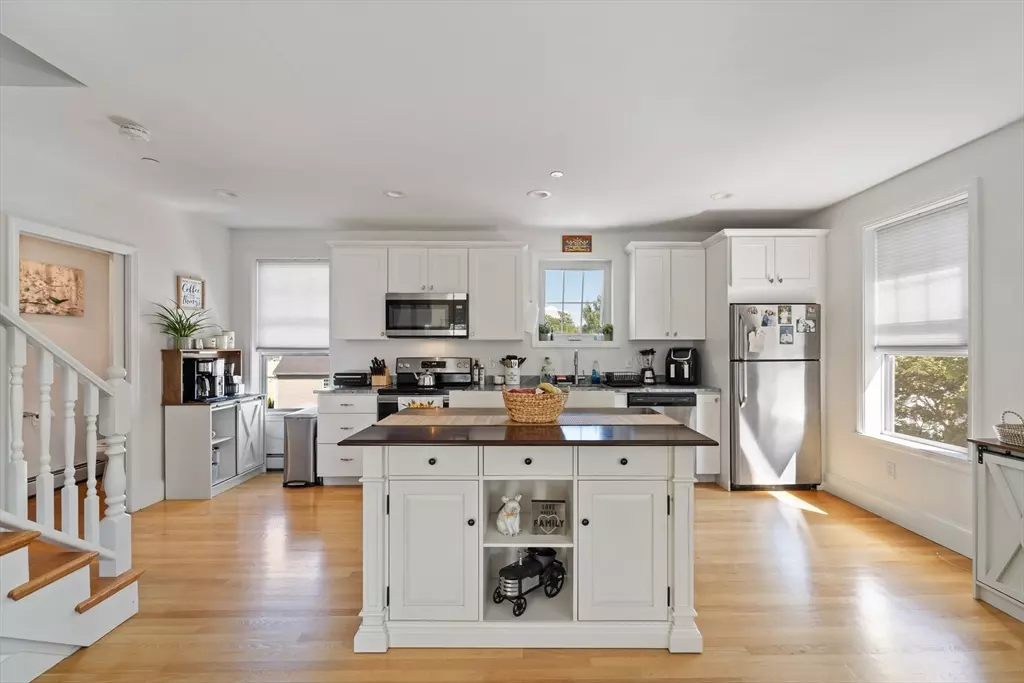 New Bedford, MA 02740,224 Court St. #2