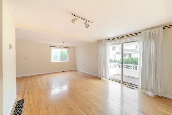 Chelmsford, MA 01824,360 Littleton #G12