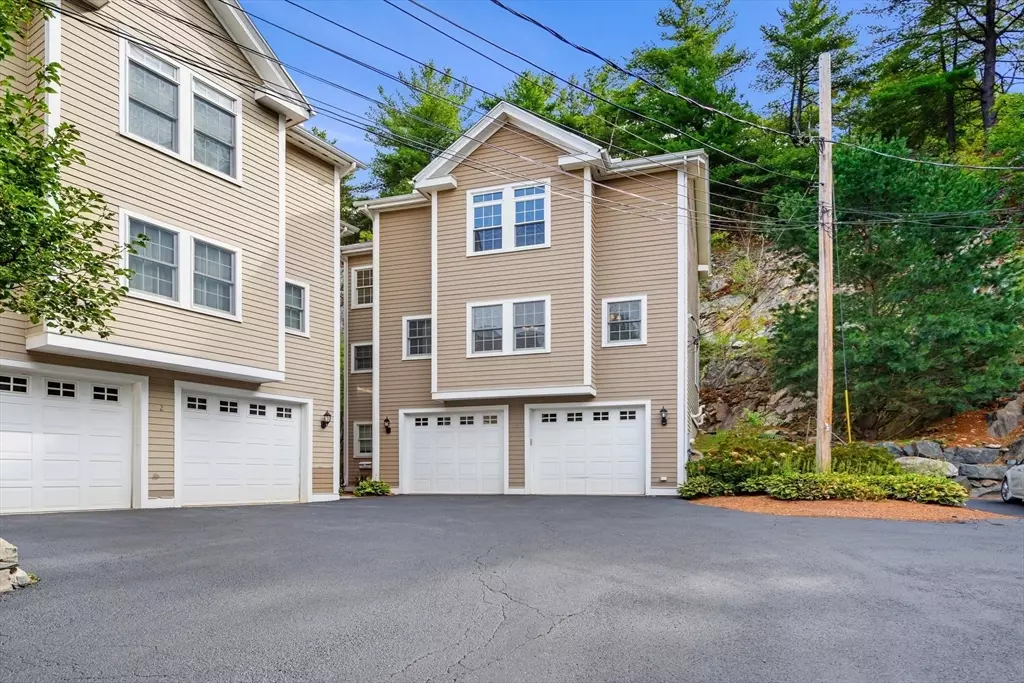 Wakefield, MA 01880,820 Main Street #3