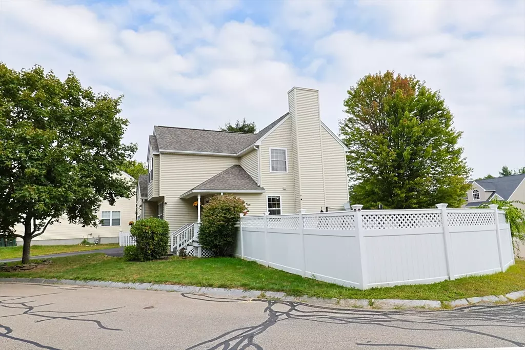 Franklin, MA 02038,49 Palomino Dr