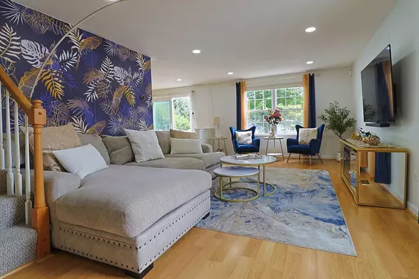 Franklin, MA 02038,49 Palomino Dr