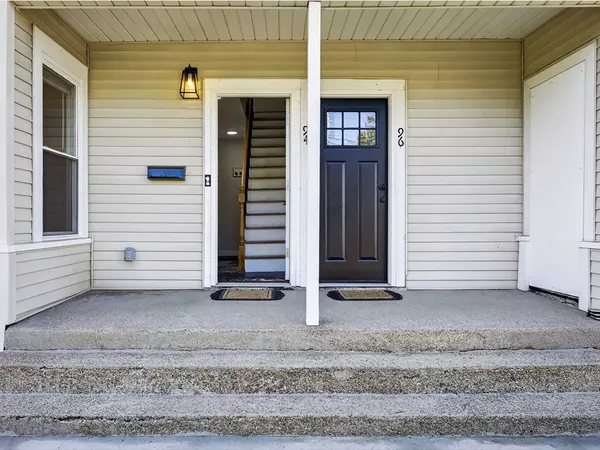 Ashland, MA 01721,94 Pleasant Street #94