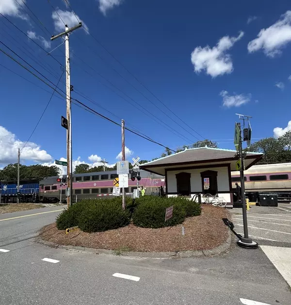 Shirley, MA 01464,30 Ayer Rd