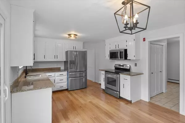 Norfolk, MA 02056,33 Barnstable Rd
