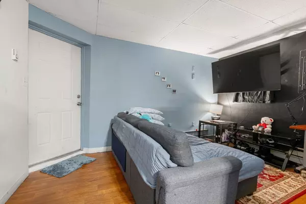 Everett, MA 02149,255 Main St