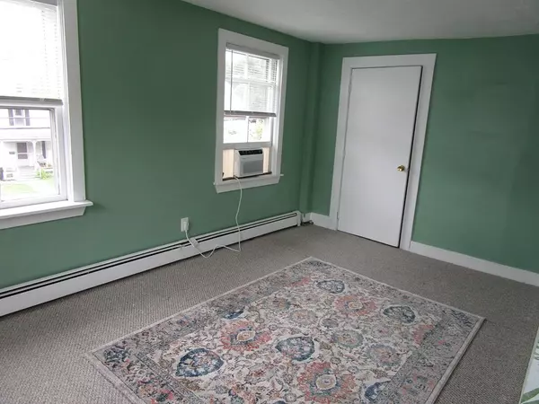 Framingham, MA 01702,216 Irving Street #5