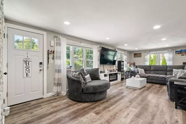 Abington, MA 02351,14 Jamieson St