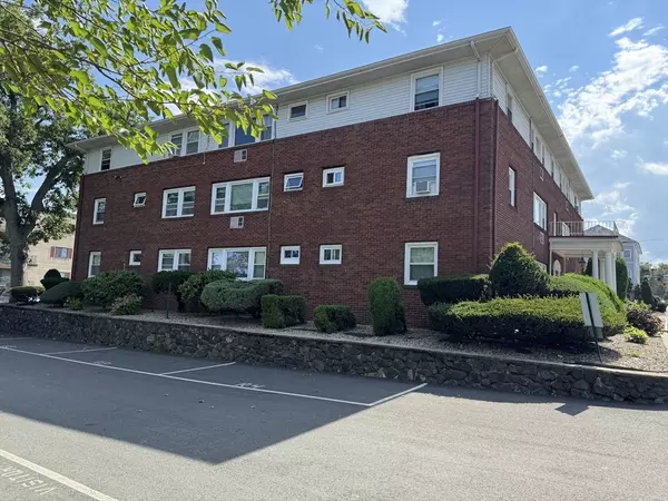 Lynn, MA 01904,100 Magnolia Ave #4