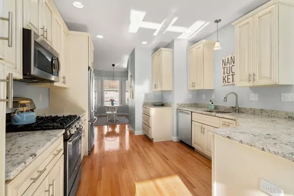 Holliston, MA 01746,65 Garett Way #65