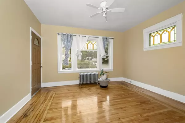 Worcester, MA 01604,1 N Woodford St