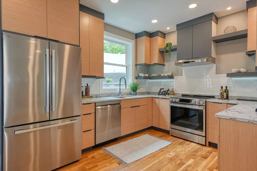 Watertown, MA 02472,236-238 Sycamore Street #236