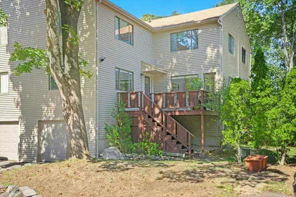 123 Chapin Rd #1D4, Hudson, MA 01749