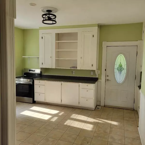 Worcester, MA 01605,30 Uxbridge #1
