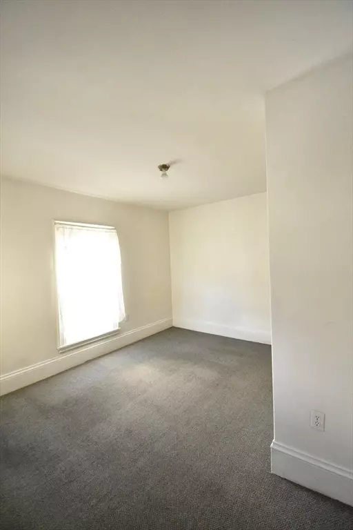 Malden, MA 02148,131-133 Linden Ave