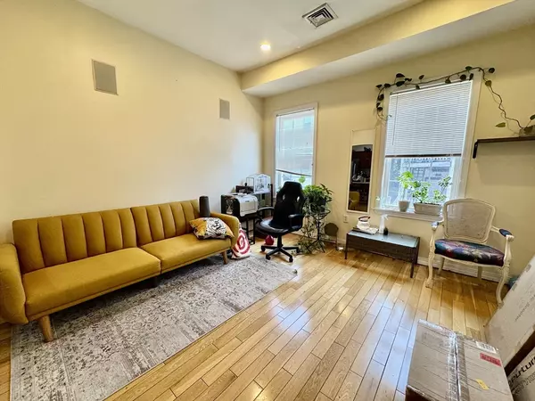 22 Elmore St #2, Boston, MA 02119