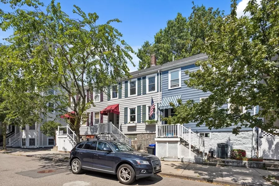 698 E 5th Street, Boston, MA 02127