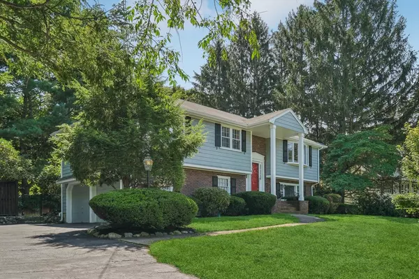 Canton, MA 02021,97 Spring Ln