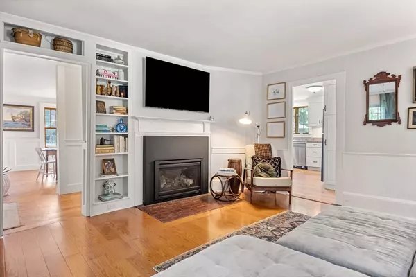 Hingham, MA 02043,261 Gardner St