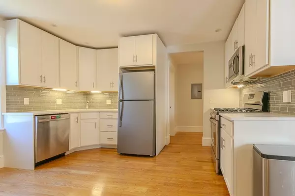 Boston, MA 02131,75 Glendower Rd
