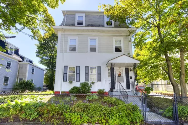 15 Dix St, Worcester, MA 01609