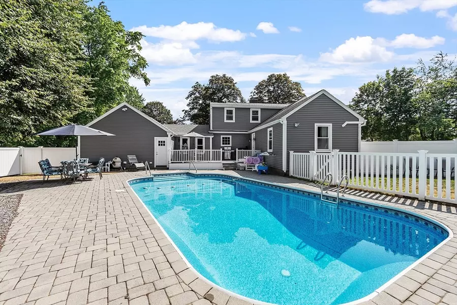 16 Homestead Ave, Auburn, MA 01501
