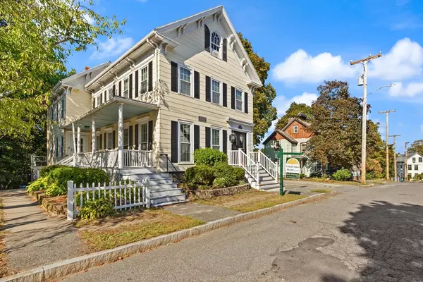 Reading, MA 01867,22 Union Street #1