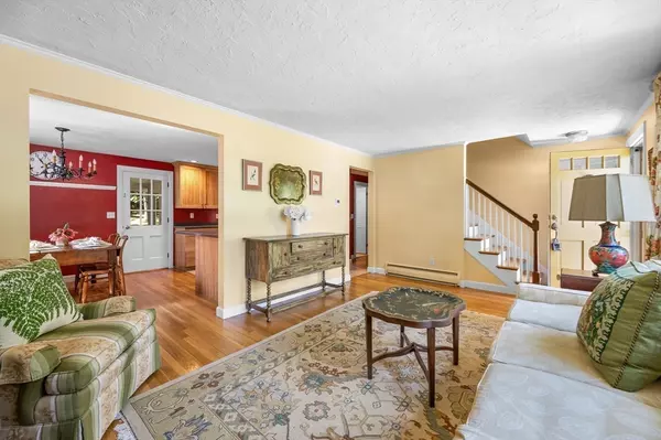 Holliston, MA 01746,485 Central St